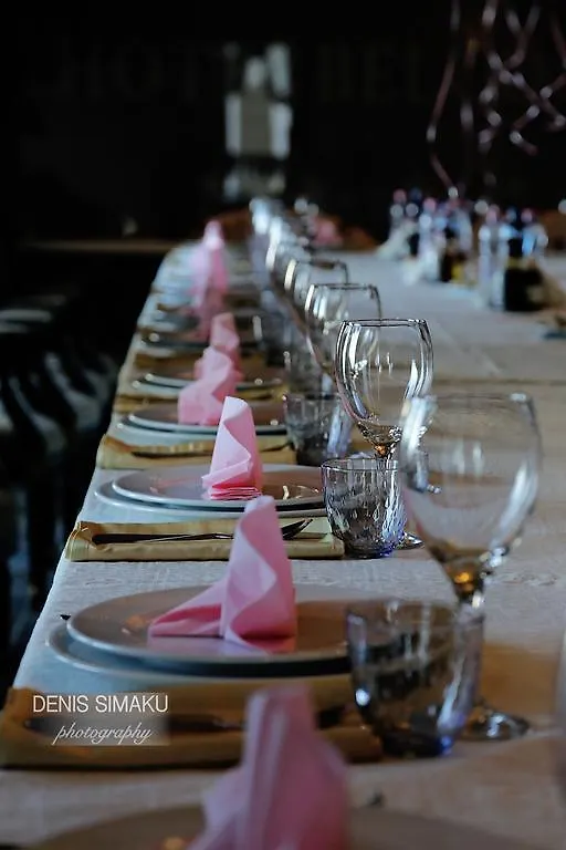 Bel Conti Hotel Shkallnur