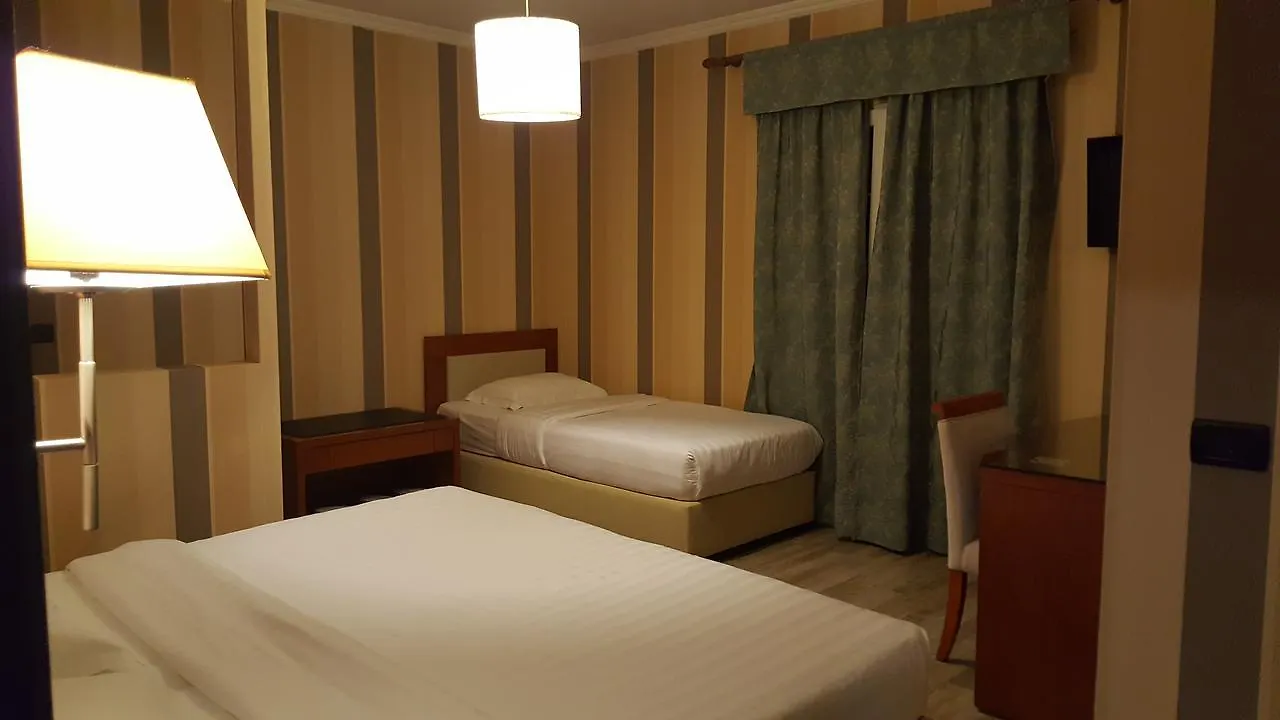 Bel Conti Hotel Shkallnur